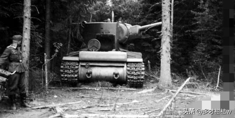 第二次世界大战结束以后，苏联军队在德三领土发现了在战争初期被德三军队掠到德三本土