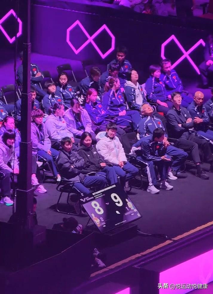 别再造谣黑王曼昱了！某些人真是闲得慌，拿着旧视频说王曼昱输球后连夜回北京秘密训练