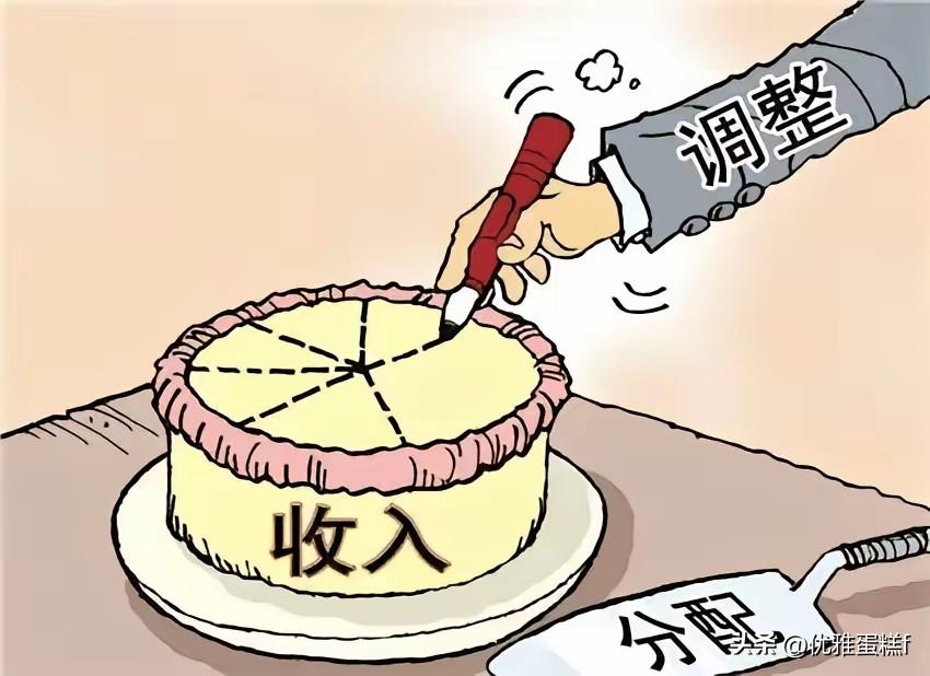 中国被“公知”攻击最多的民生领域，恰恰就是资本拼命想要渗透的领域：医疗、教育、司