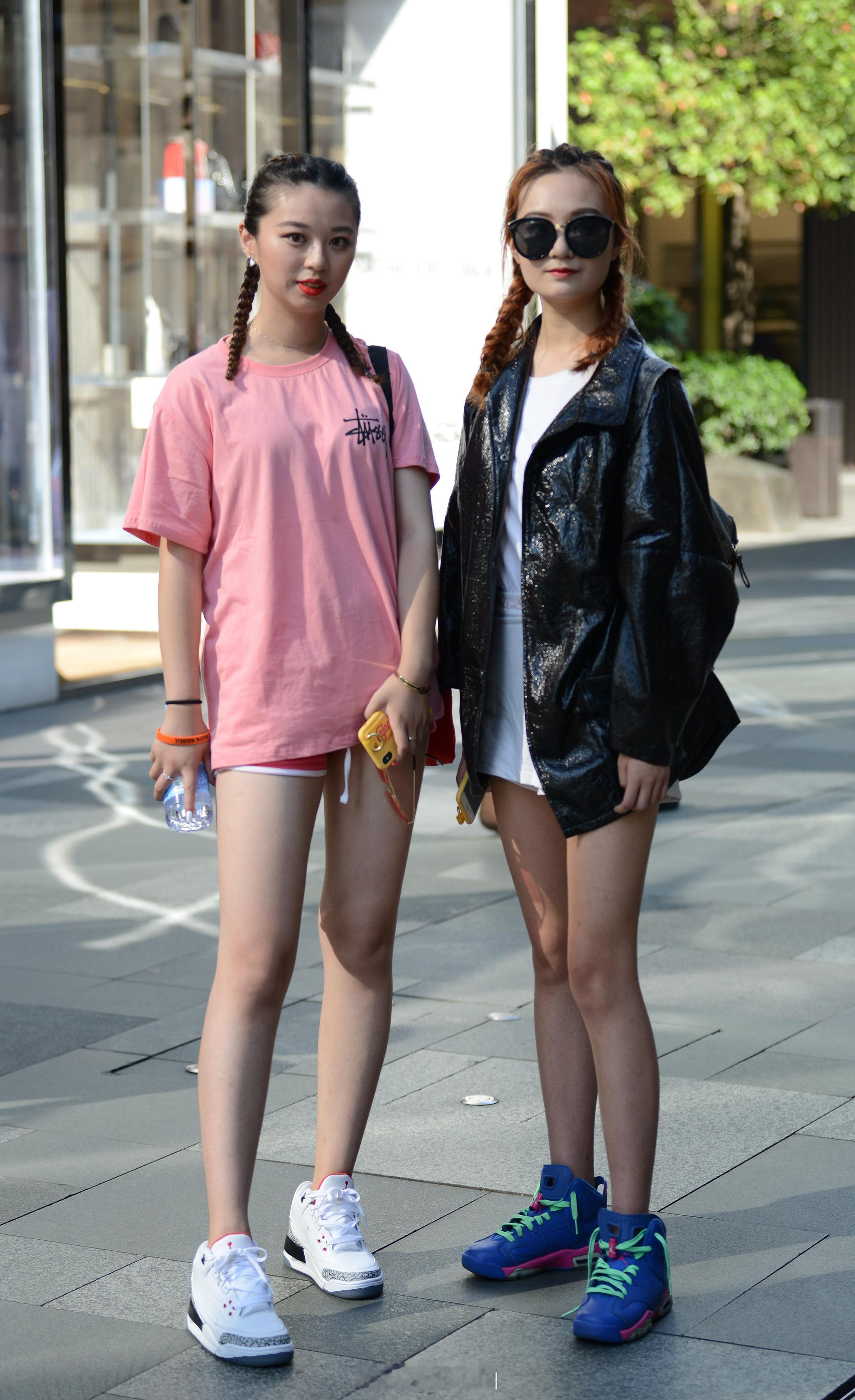 【成都街拍】周日，宝贝们早安！丨摄影拍照每日穿搭