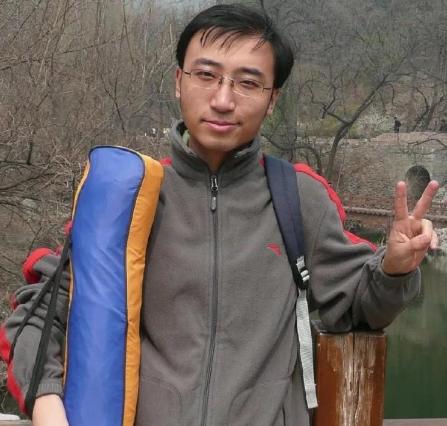 清华北大双料学霸李永乐，在北京找工作的过程中处处碰壁，外企不要他，500强也不要