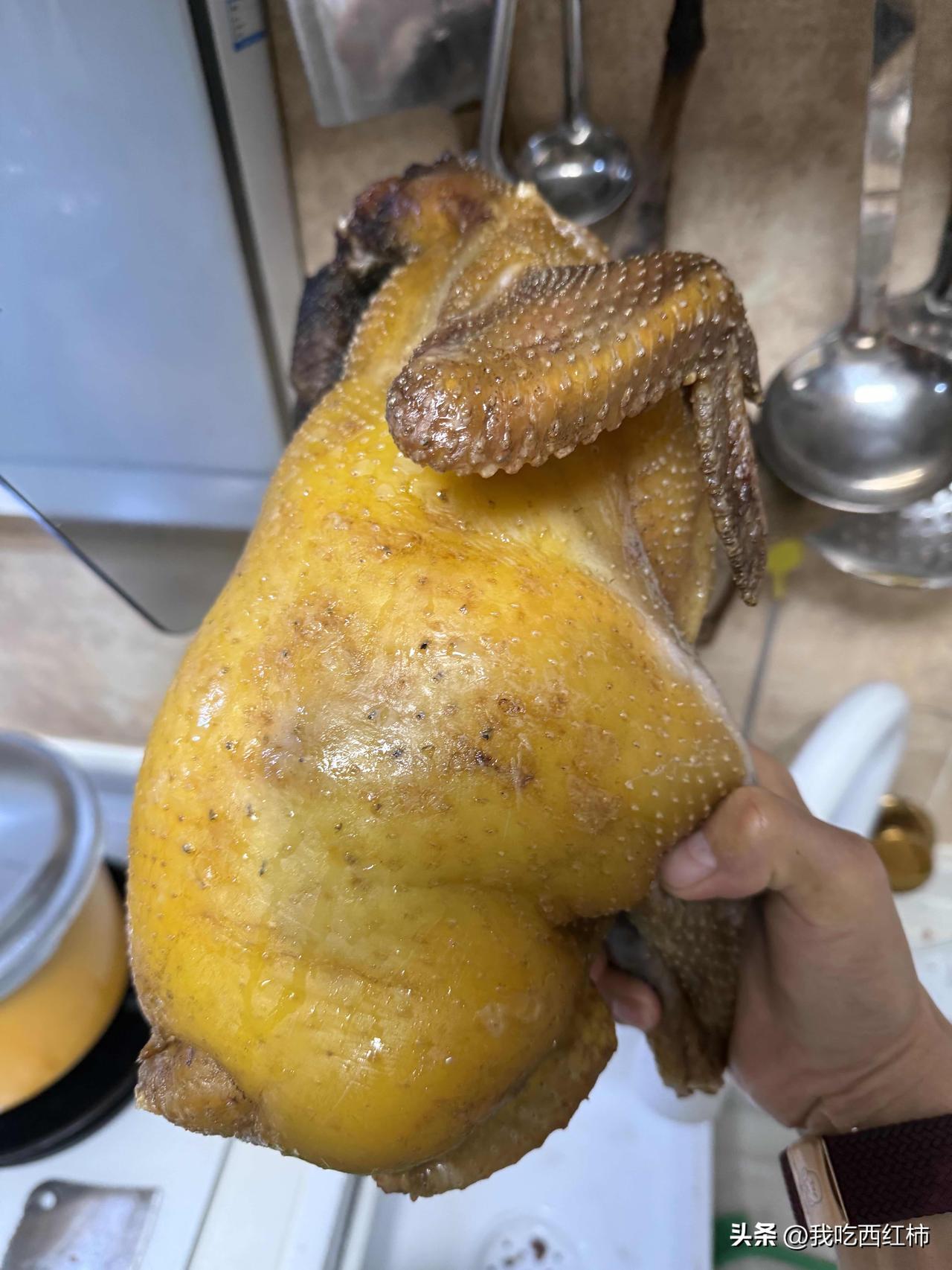 10年的大公鸡该怎么吃
回家过年，外婆给杀了只十年的大公鸡，我第一次见年龄这么大