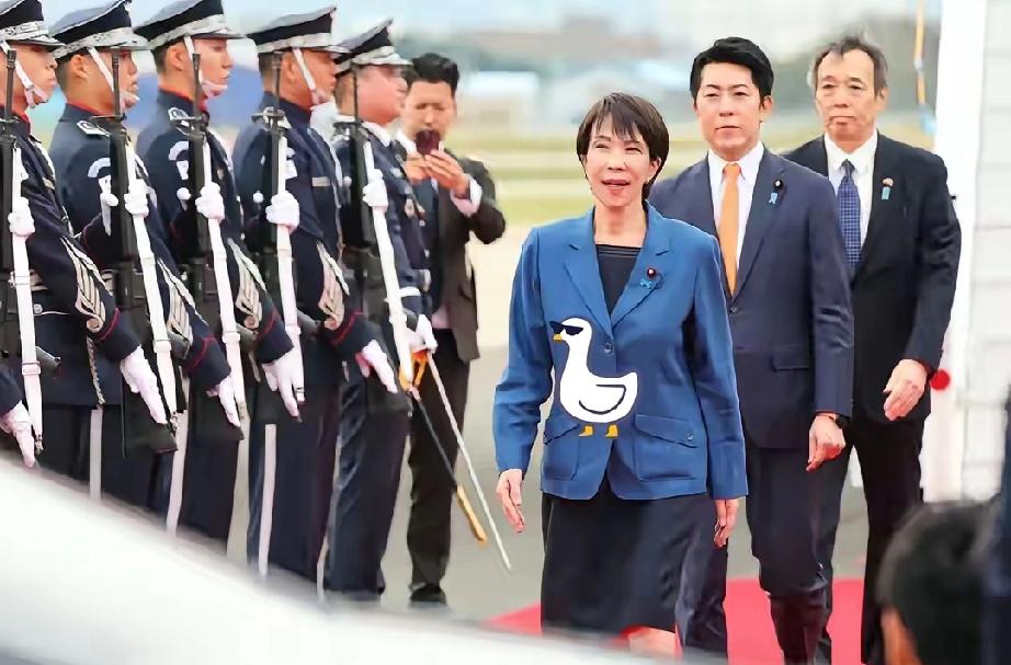 快讯！快讯！

中方对日本发起两道反制，招招击中日本痛处。

​中方反制极为精准