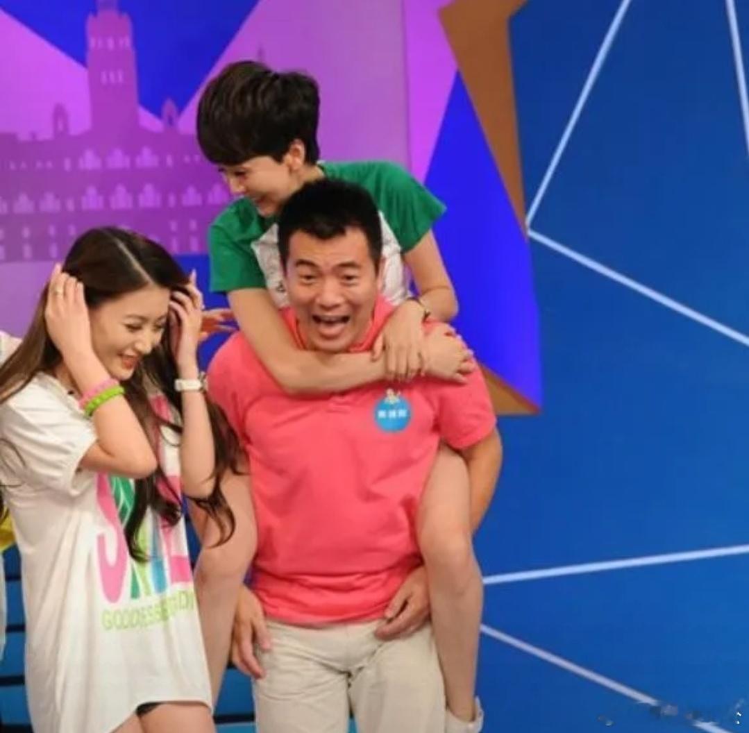 不少球迷都在感慨，这些年黄健翔落下的功课实在太多，如今他的专业解说水平，正遭到越