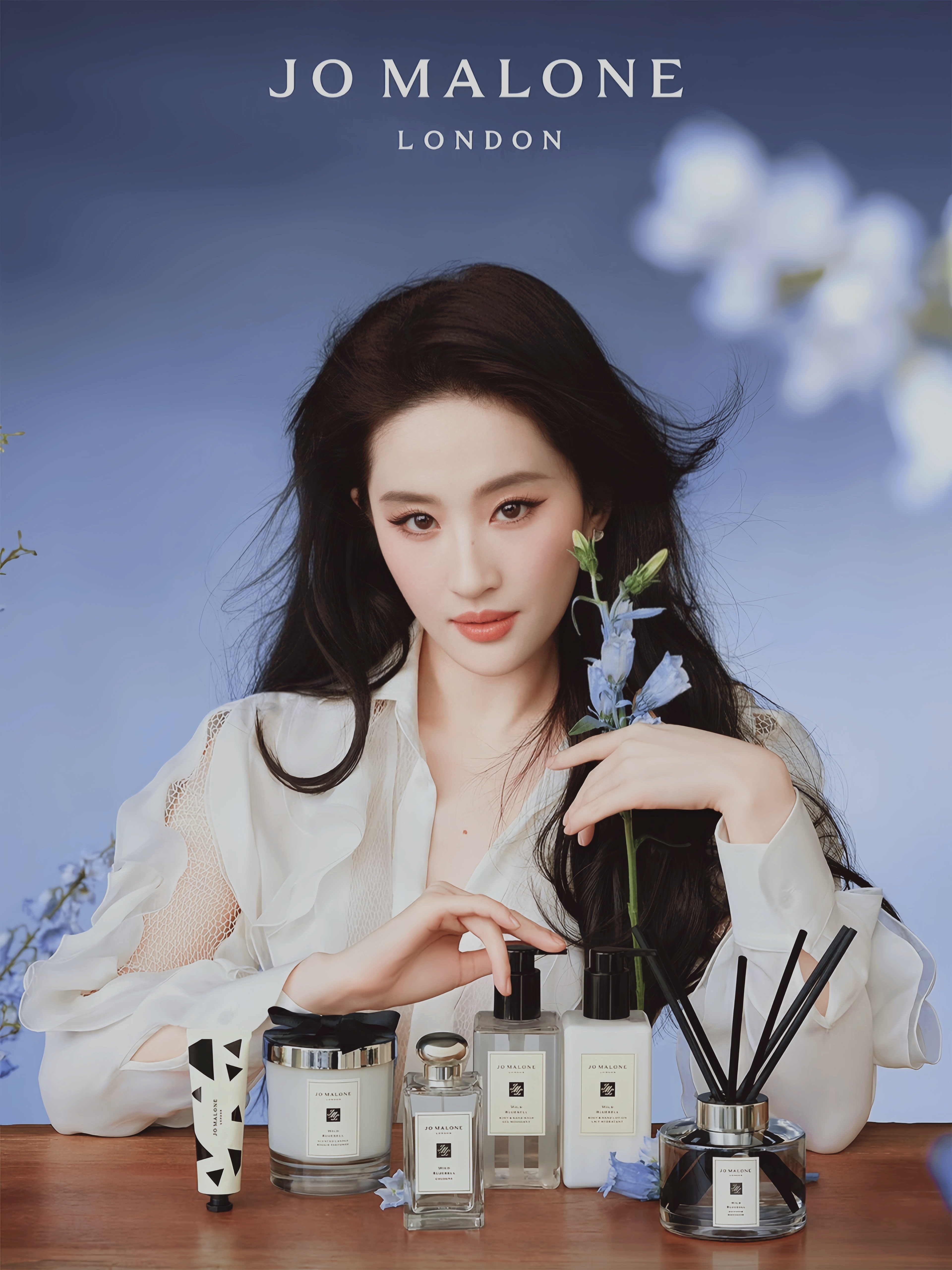 J O  M A L O N E祖 · 玛 珑刘亦菲蓝风铃｜开启英伦香氛之旅 