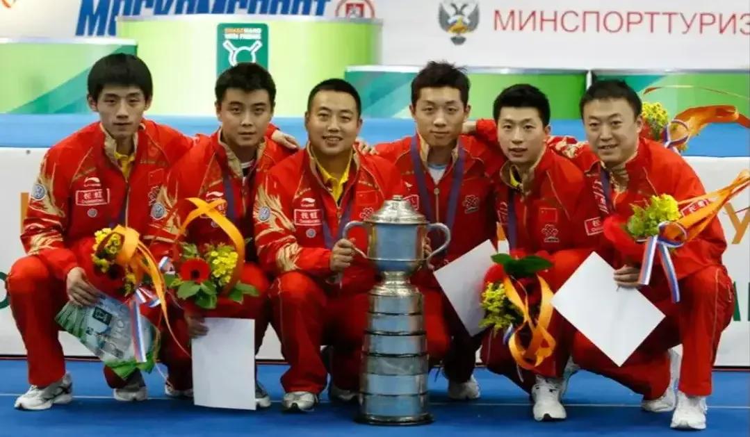 浅谈国乒运动员退役时间；

马    龙🇨🇳——24年，36岁退役；

张怡