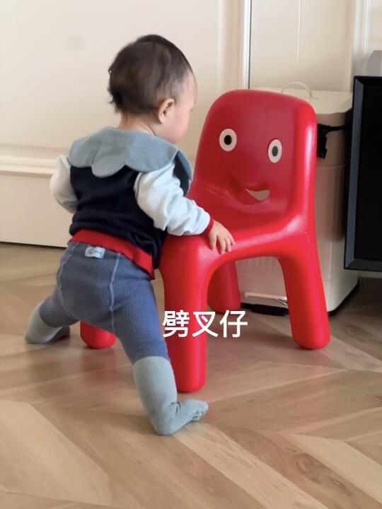 最近很难拍到他正脸🥲