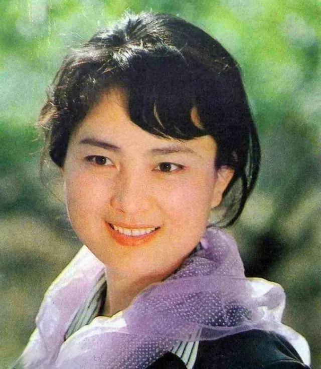 张金玲，这大脸盘子，我们这一代人觉得她特别美！那个时候，李秀明、刘晓庆、斯琴高娃