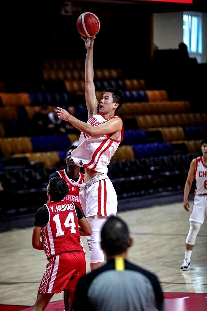 U18国青男篮打新西兰这场球，要是没看直播，你真体会不到那种拳拳到肉的窒息感。对