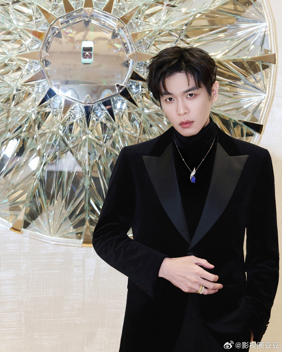 明天tiffany活动好多人啊唐嫣，张若昀，王星越，李昀锐，钟楚曦 
