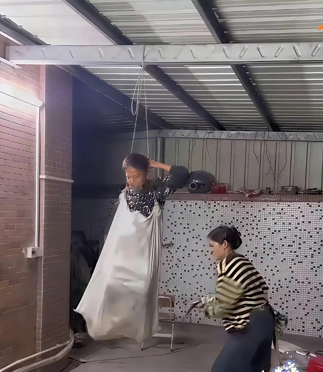 打就完了，该说不说，这是自讨苦吃 