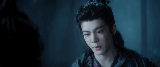 雾妄拾光用三次割舍双向奔赴月鳞绮纪 雾妄拾光三次割舍换相守，灭族仇、宿命敌都抵不