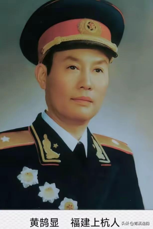 1937年初甘肃倪家营子，马家军旅长马禄望着被俘的红军参谋长黄鹄显，做出了一个改