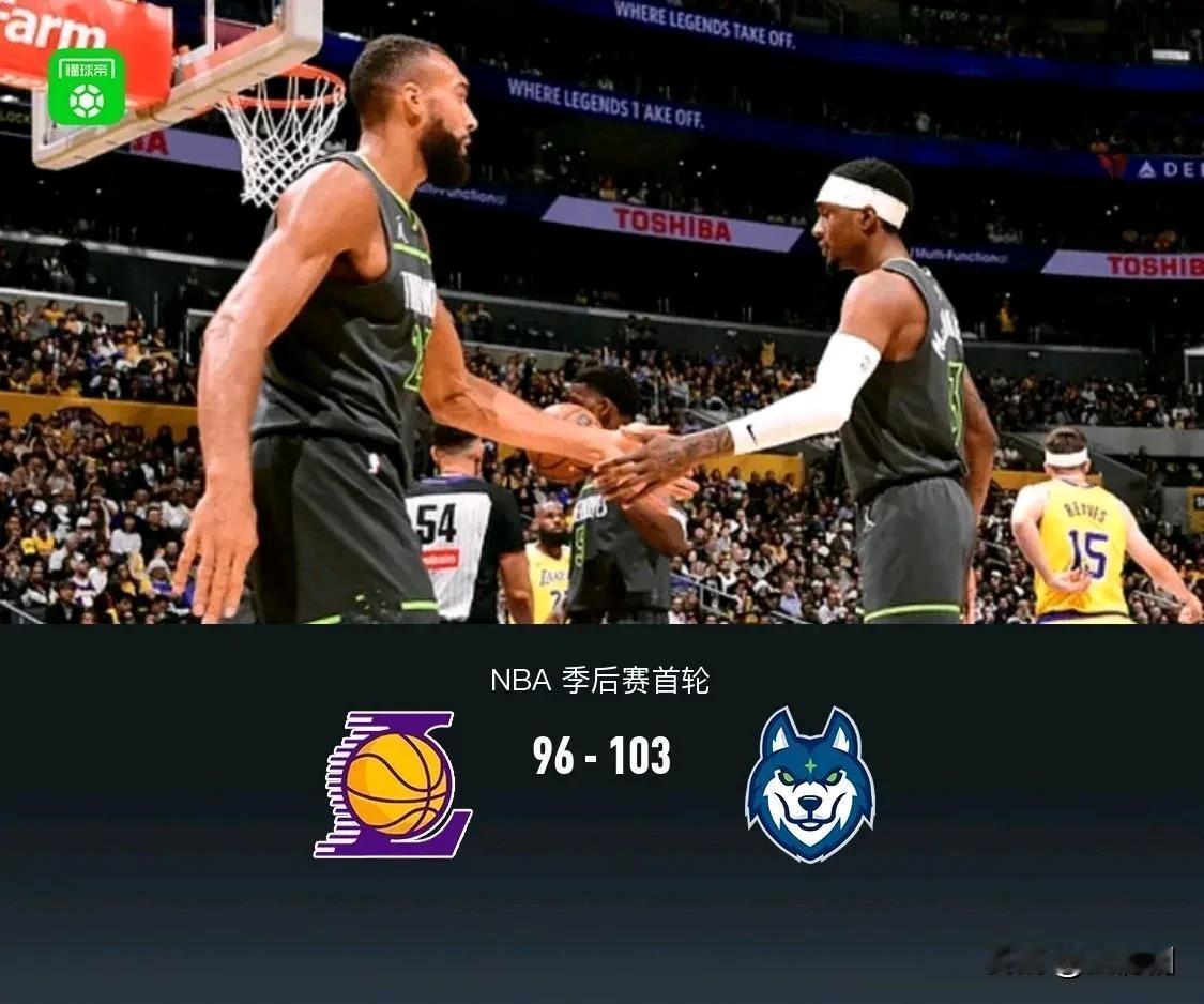 湖人输给森林狼后，徐静雨总结了五点看法。
第一，湖人常规赛战绩不错，但季后赛一轮
