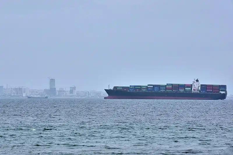 就在4月23号，一直装淡定的德国终于绷不住了，公开发声明硬刚：霍尔木兹海峡必须全