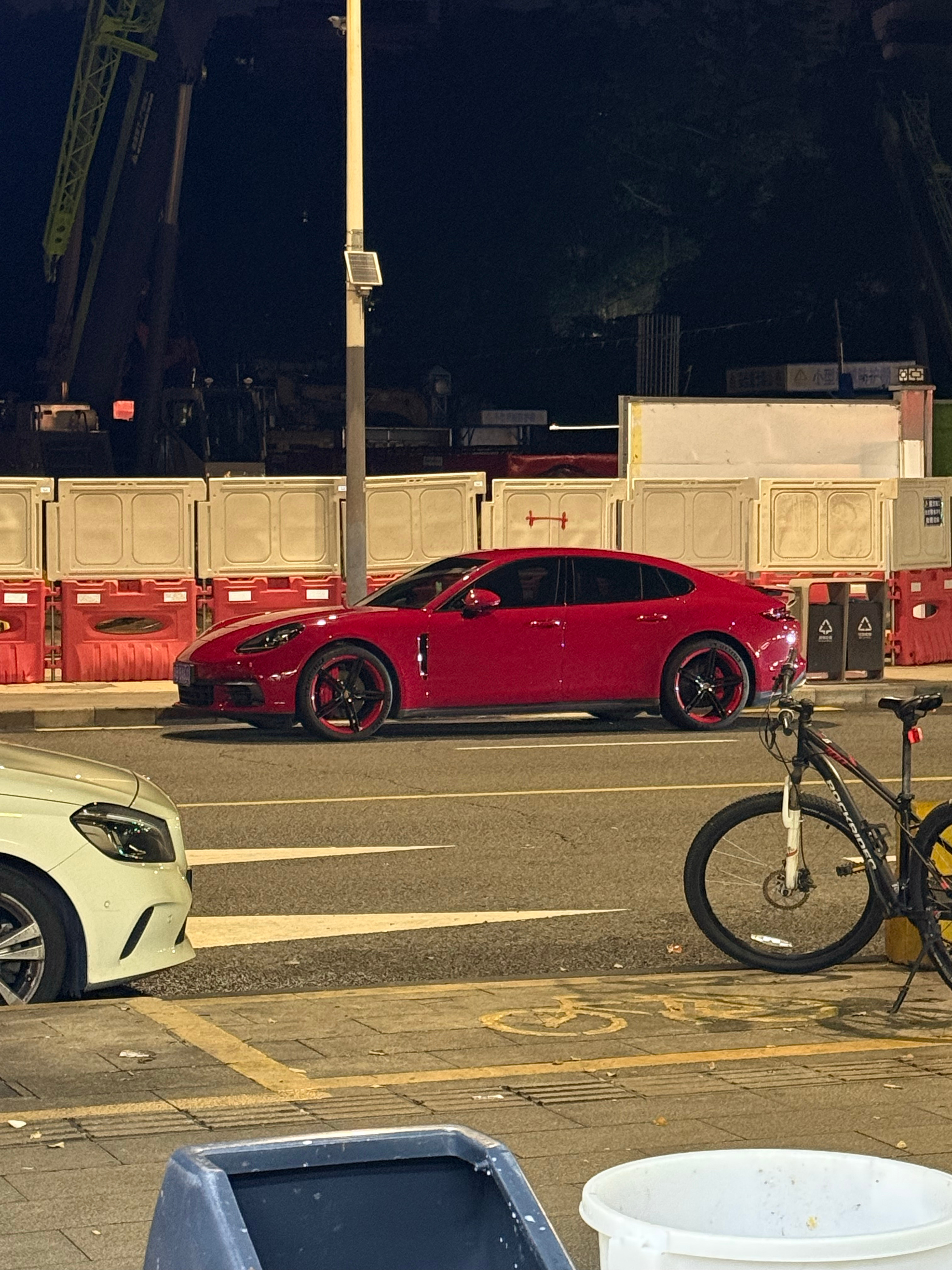 提问，这是小米还是保时捷 深圳·百草堂祖传凉茶铺