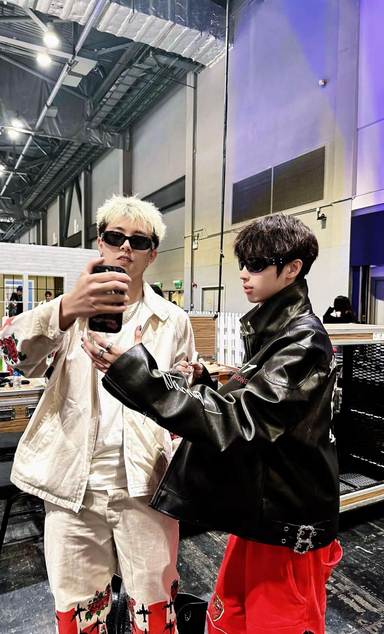 也许跳到外太空我才能找到🏧🚀。@ATM Hanson