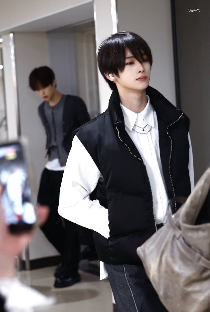 投稿【周安信】洗把脸就去演日漫了 