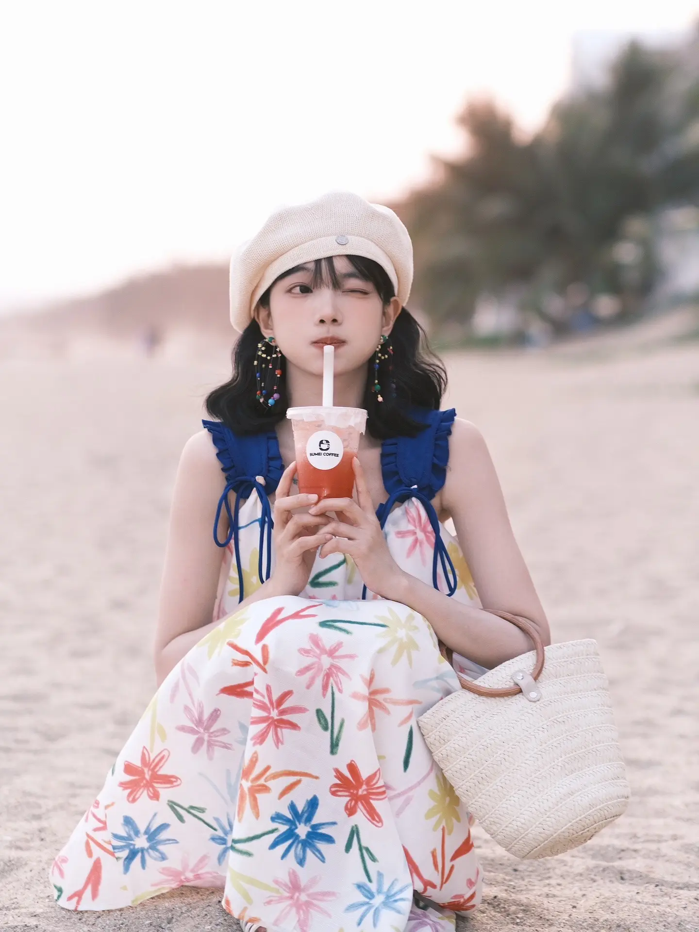 海边拍照 夏天该有的样子 蓝色治愈系 拍出氛围感 海边的风