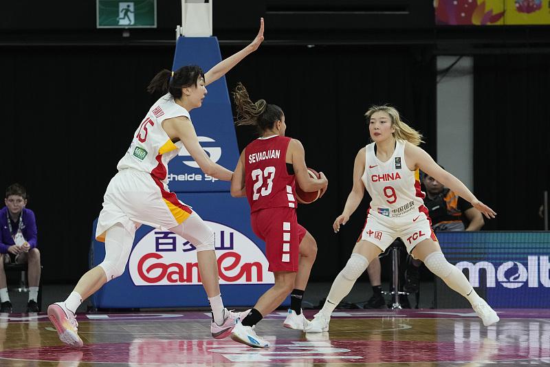 12分4板5助！无视场外风波，赛场证明自我！成女篮当之无愧核心
89-44！中国