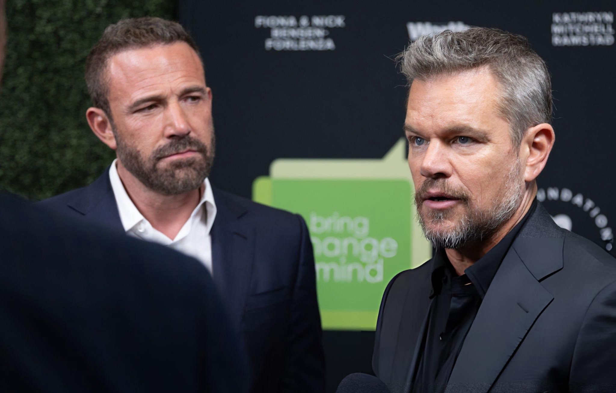 本马达最新出席活动合照你想说： 