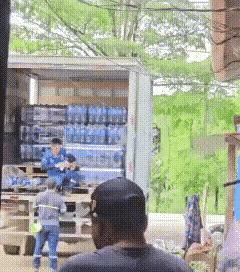 那么多，喝一瓶自应该可以算正常损耗吧