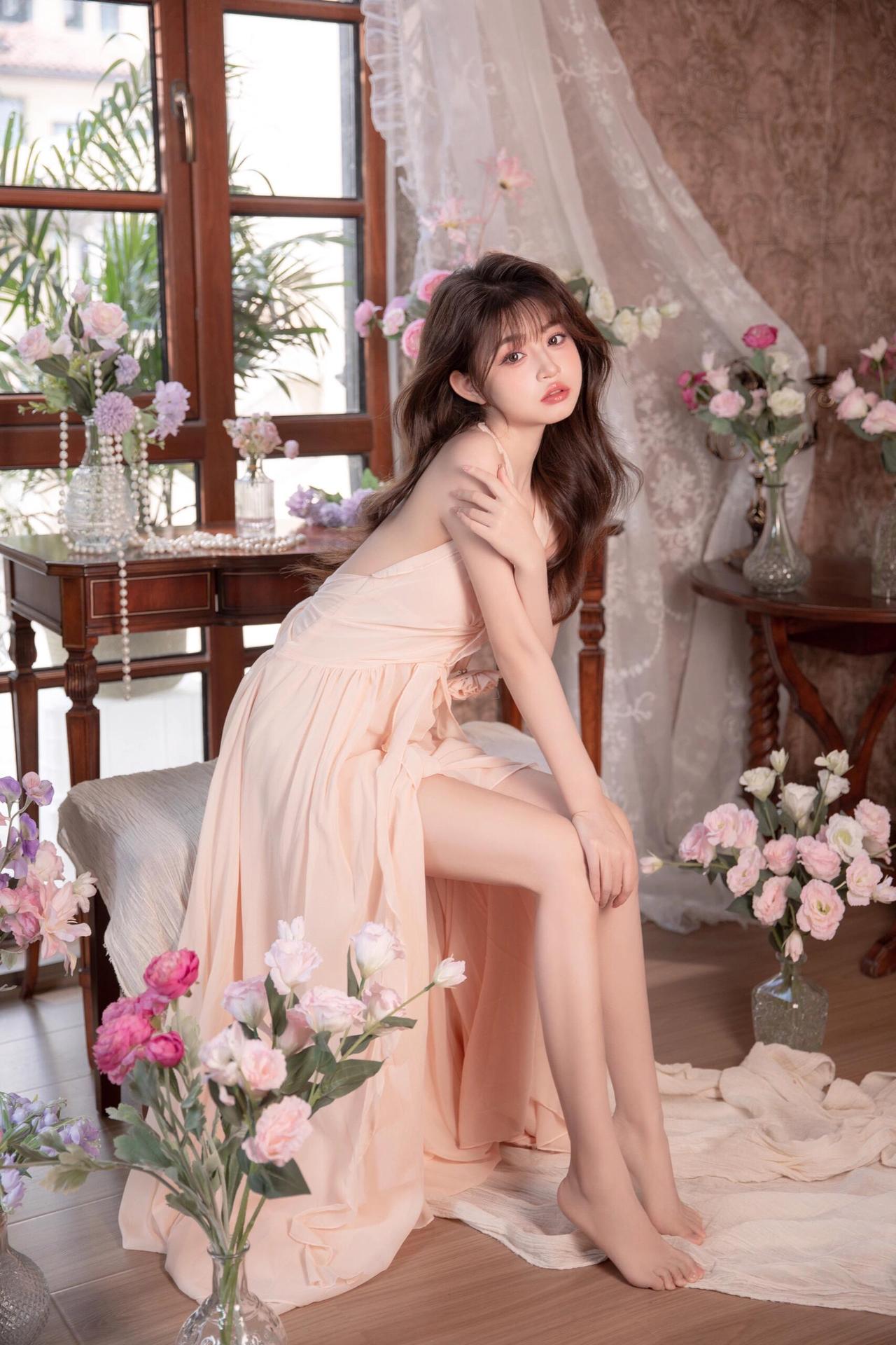 性感乖巧美女（8.9分）