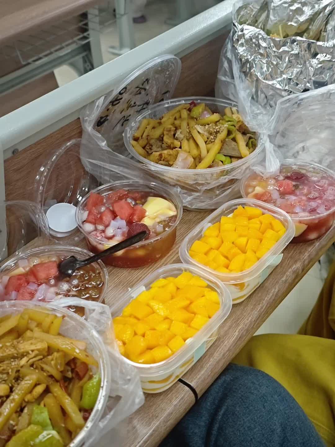 甜蜜的過去最終變成苦澀的淚滴