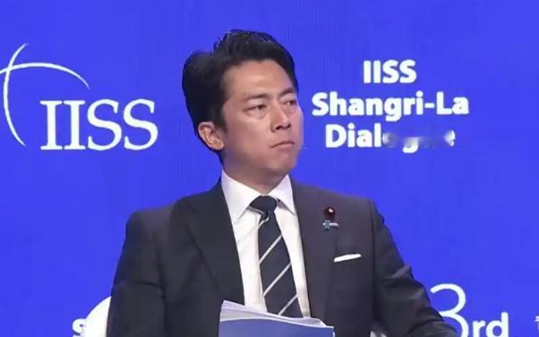 日本防卫大臣小泉进次郎对我们放硬话了！
 
5 月 31 日，在新加坡举行的亚洲