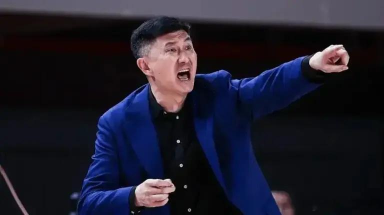 【广东vs北京G3生死战】今晚19点35分，广东宏远将在五棵松客场与北京首钢展开
