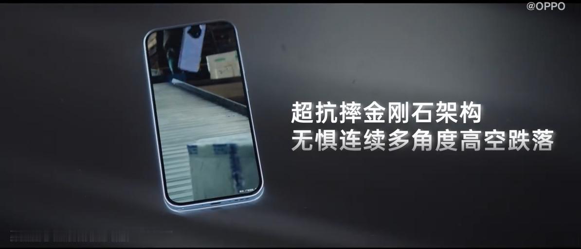 现在的手机，性能、影像、屏幕都在不断突破，但真正能陪伴用户更久的，最后还是离不开