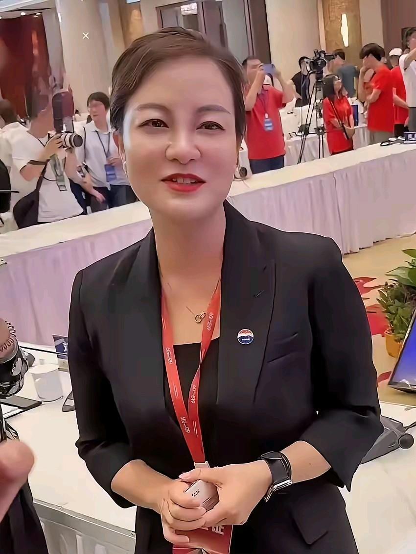 一个酒厂居然这么挣钱，一个副总经理居然能贪这么多，到底是哪里出了问题呢？为什么一