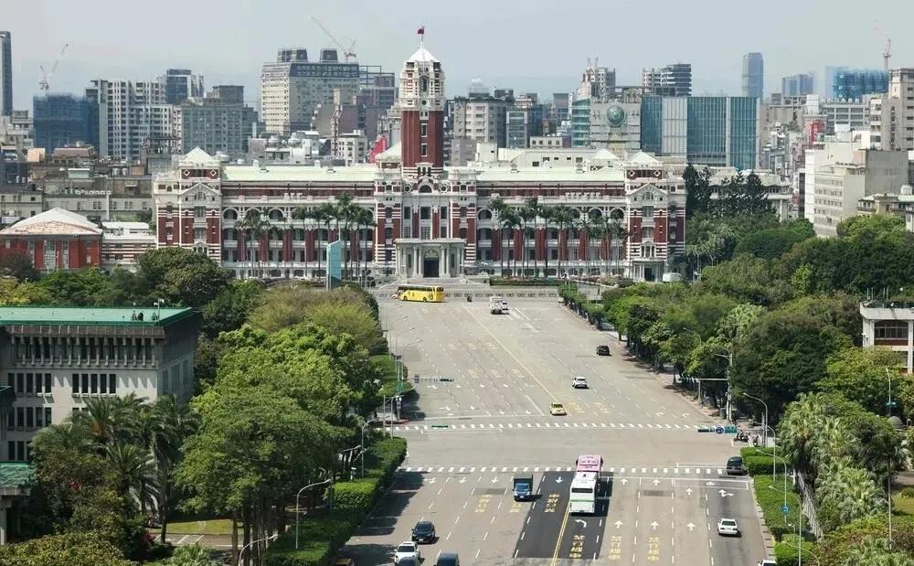 2026年5月15日，美国总统特朗普在福克斯新闻采访中重申，美方对台政策保持不变