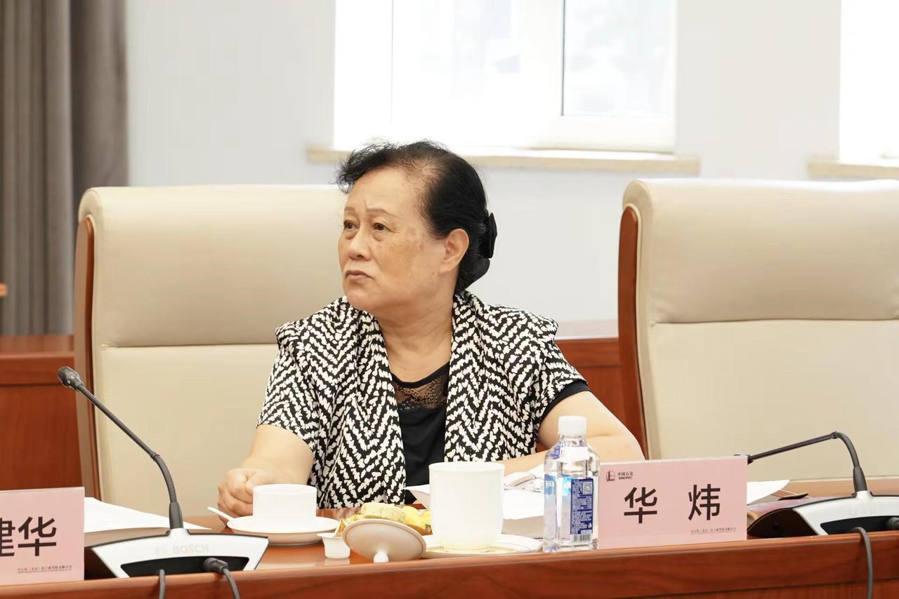 墨香酬良师。墨香良师写字是一种生活