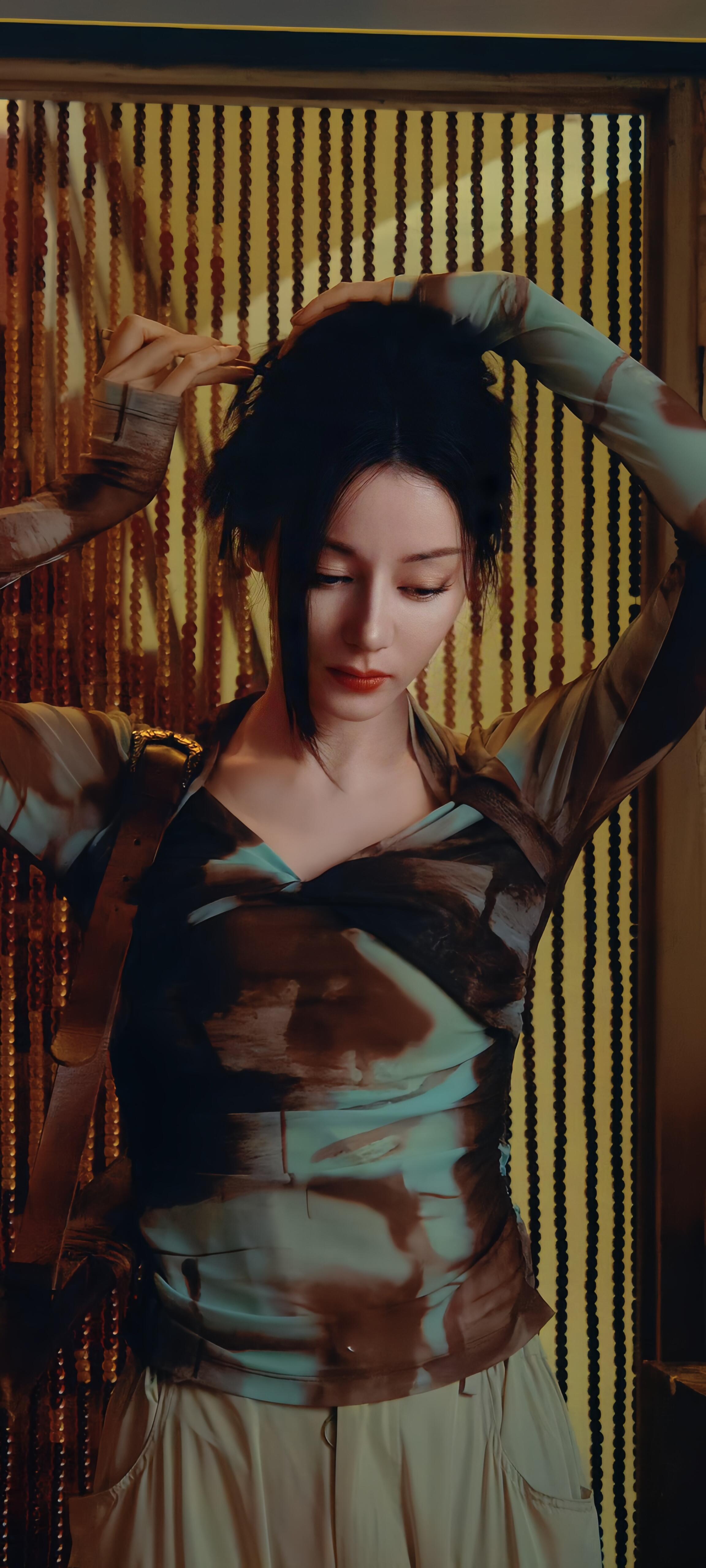 迪丽热巴《枭起青壤》聂九罗未播先火，在物料极少的情况下，🍠和🎵已经有非常多仿