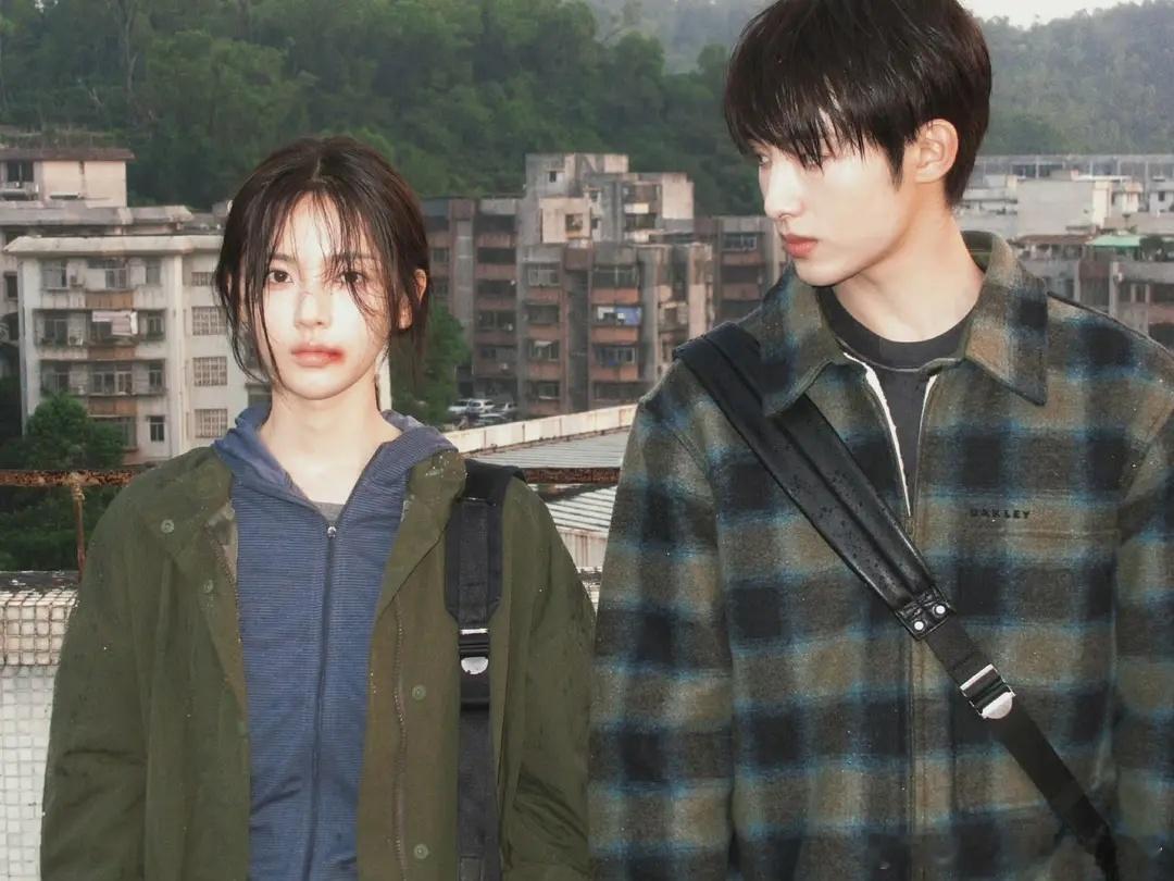 杨超越、董思成今天是太阳雨 CCD 九宫格，落日黄昏的郑雨陈砚周😋😋 