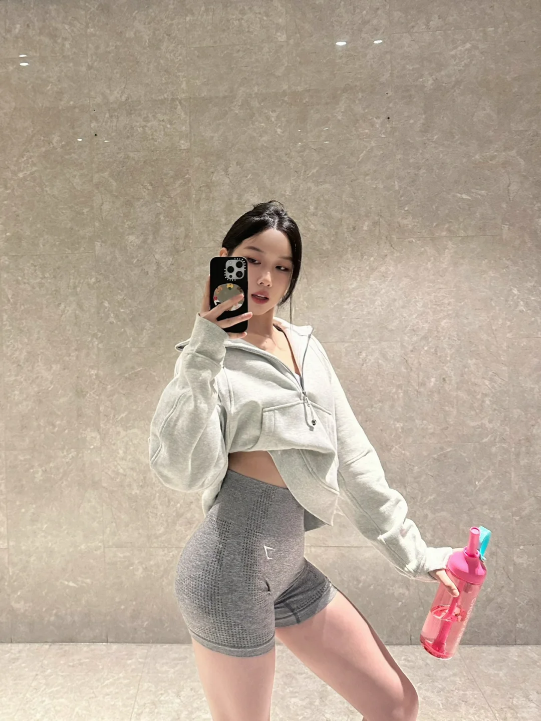 All grey🦭 健身穿搭