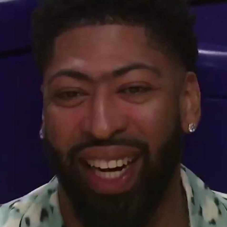 别搁那笑！让你笑了吗 