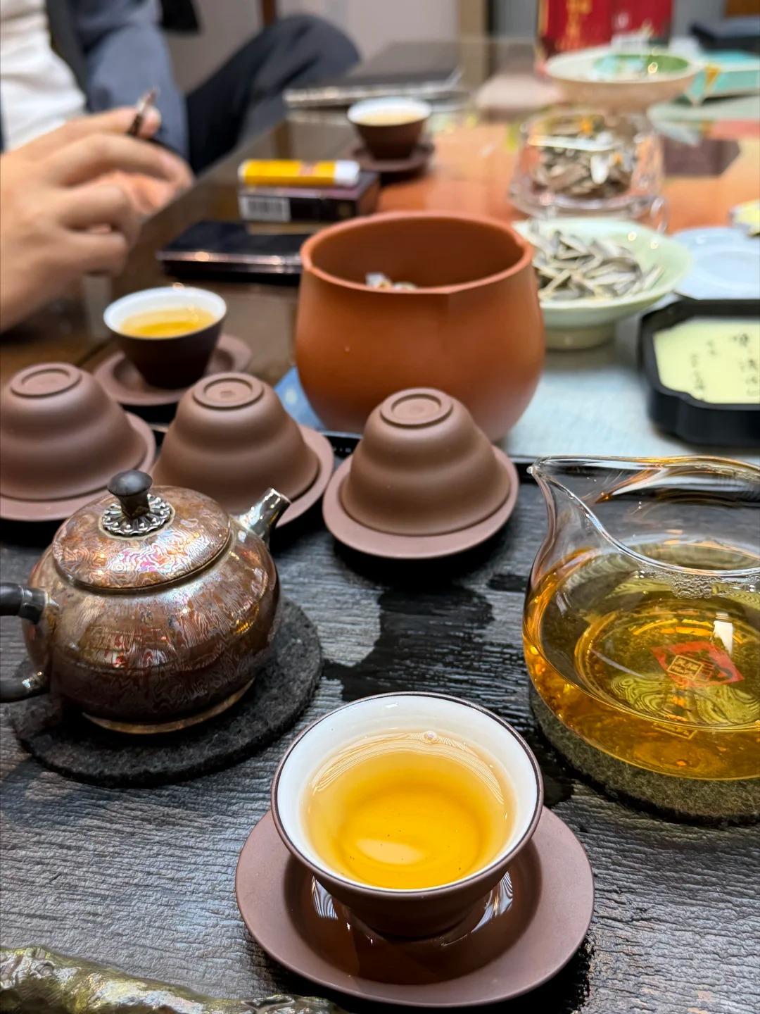 分文不取却高朋满座，这家"免费"会所凭什么让全城老板成了它的忠实用户？
 
富二