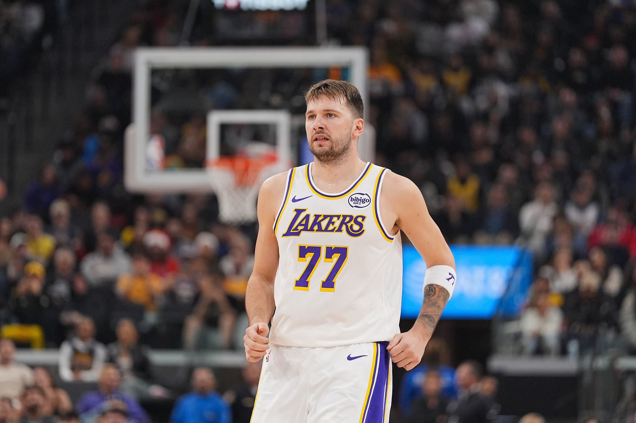 #东契奇圣诞大战有望复出#据湖人随队记者Dave McMenamin报道，东契奇