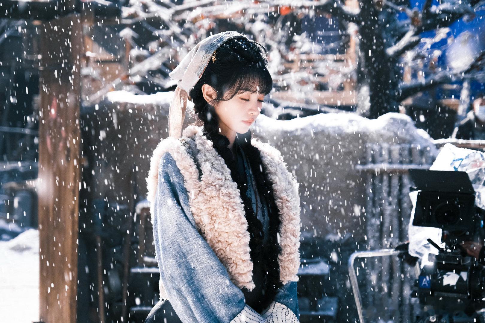 张凌赫田曦薇没有杀青合影小田好美😍 ​​​