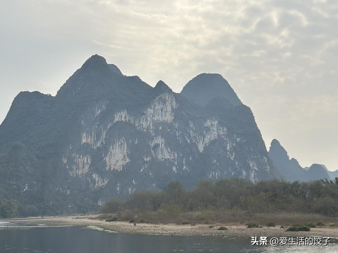 今年退休工资还会涨吗？

盼着养老金再涨，让晚年多走多看！

如今退休在家，日子