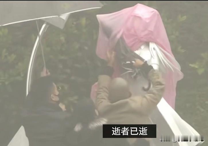 具俊晔为大S设计的雕像一横空出世，所有人都懵了，这是花费一年心血，心心念念而设计