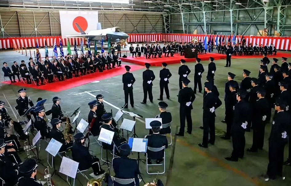 6年内规模增长44倍！日本将航空自卫队正式改编，被质疑故意扩张战败国军队用途。刚
