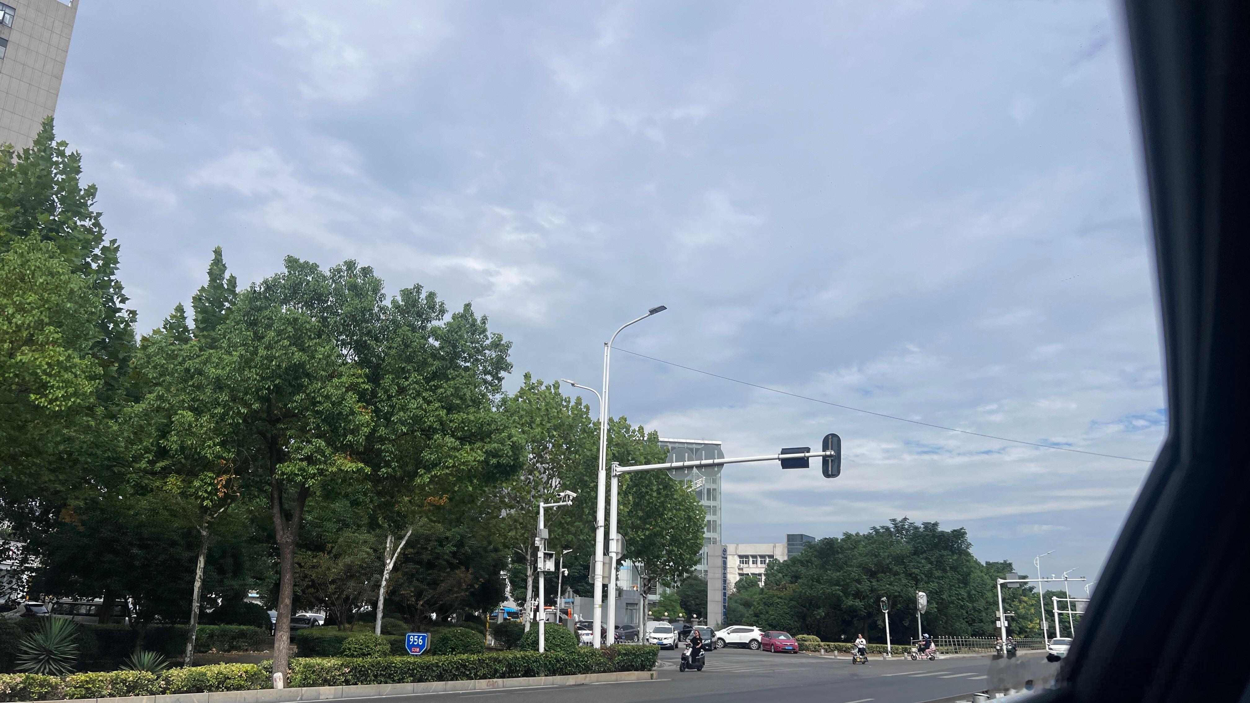 果然，昨天休息的就很好👌早，朋友们[比耶] ​​​