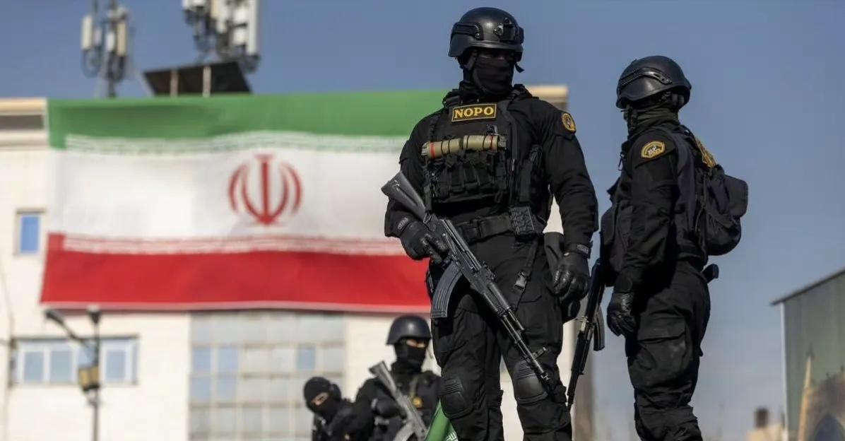 伊朗整肃内部的工作依然继续，这已经成为常态化工作。
伊朗塔斯尼姆通讯社报道称，在