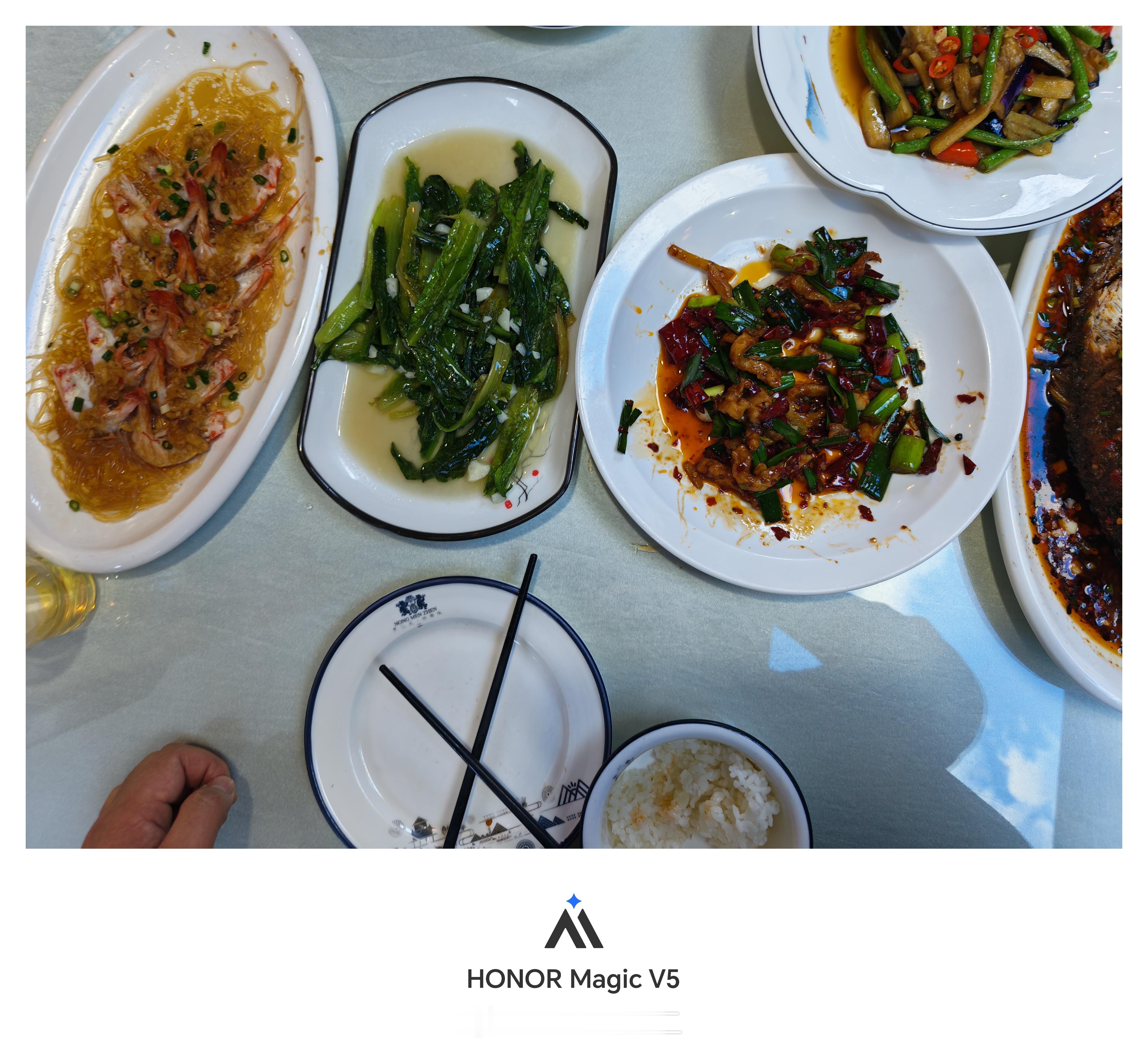 这一些一百多块钱不比吃冷冻再热菜好吗