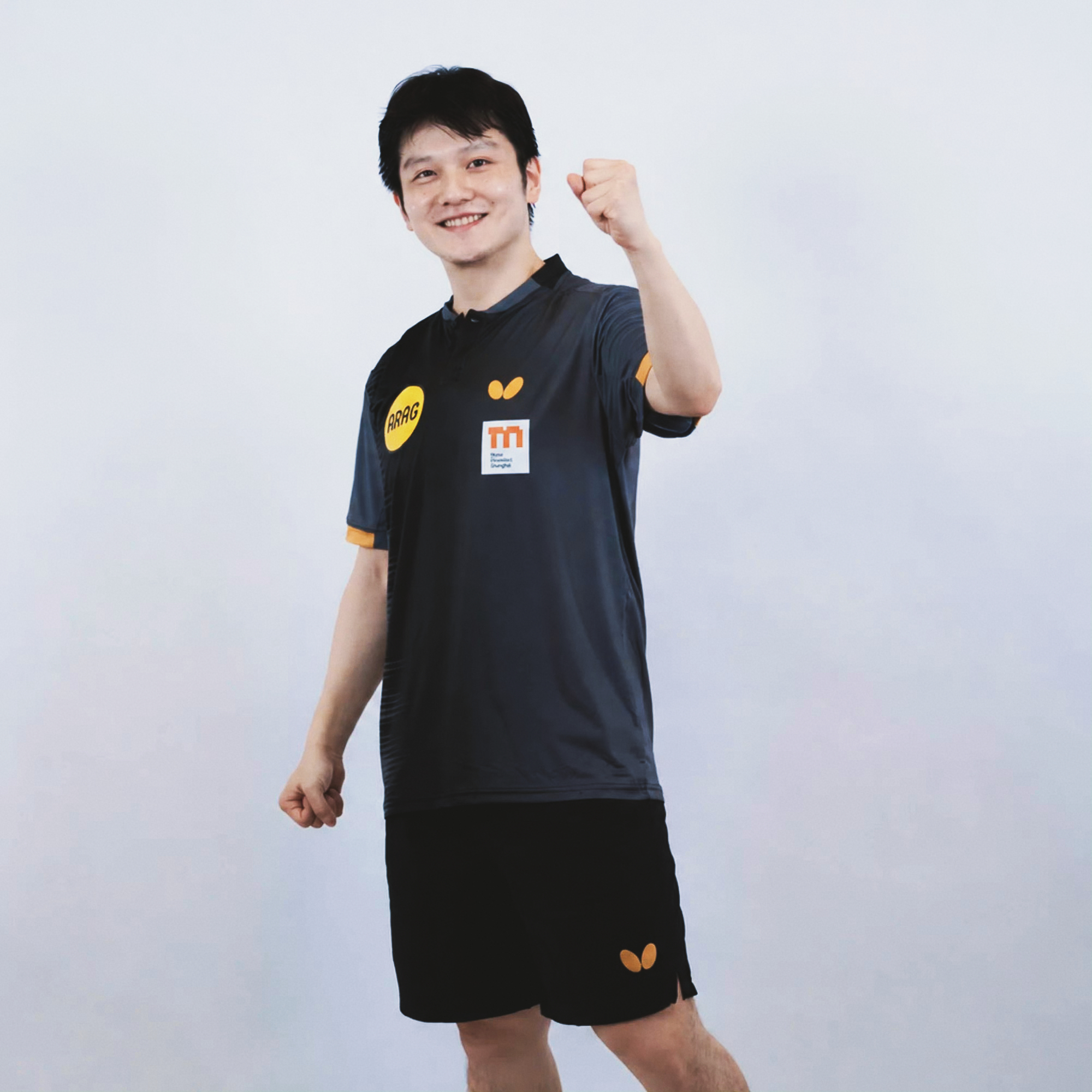 完全是萌物。。。好喜庆的福娃樊振东