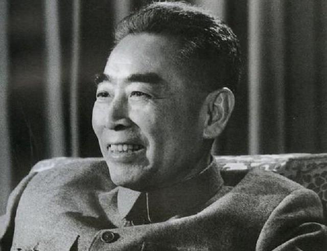周总理最后一次回到延安，看到百姓的真实生活后落泪，感慨自己总理职责未尽，不禁自责