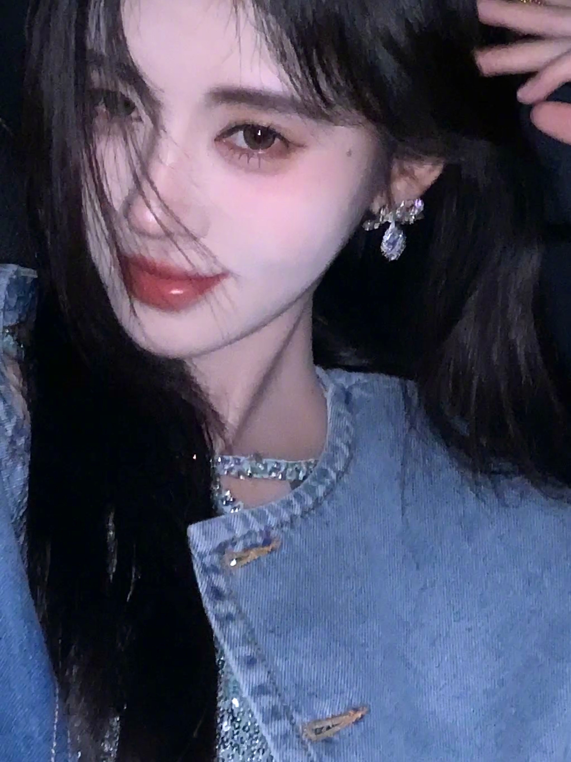 鞠婧祎 jjy鞠婧祎露芜衣 相册里存着无数张照片而你一直是主角